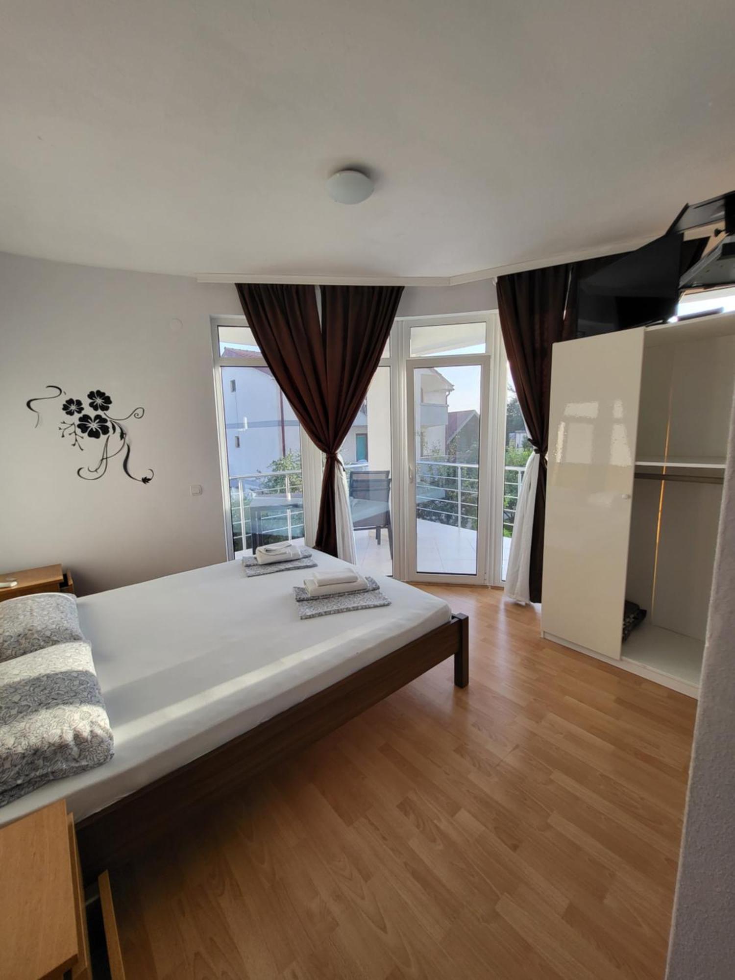 Vila Milaris Ulcinj