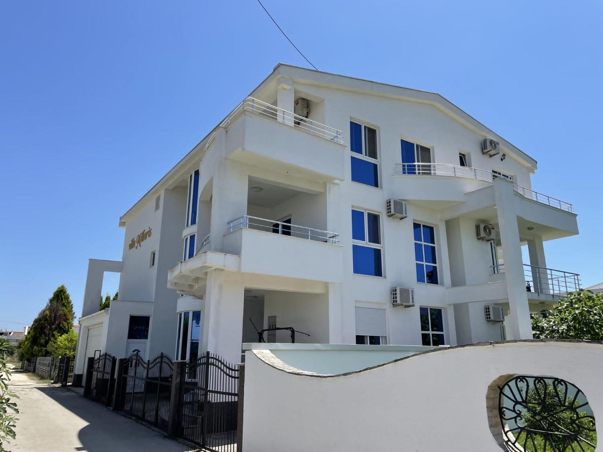 Vila Milaris Apartment *